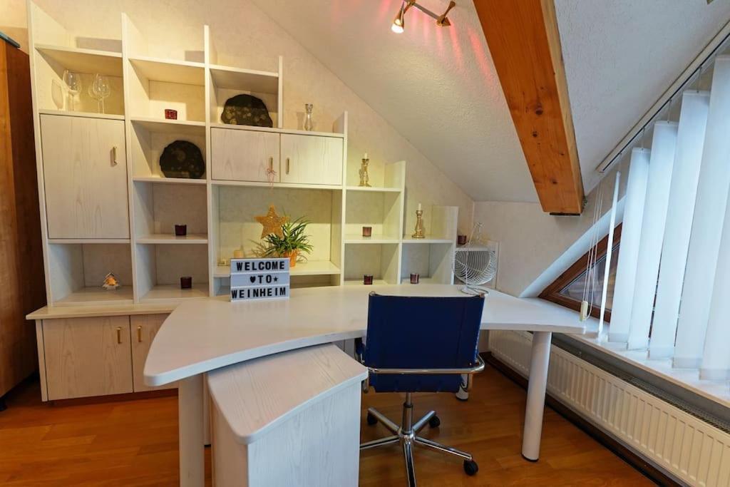 Grosse, Helle Wohnung Fuer Bis Zu 6 Personen Weinheim Extérieur photo